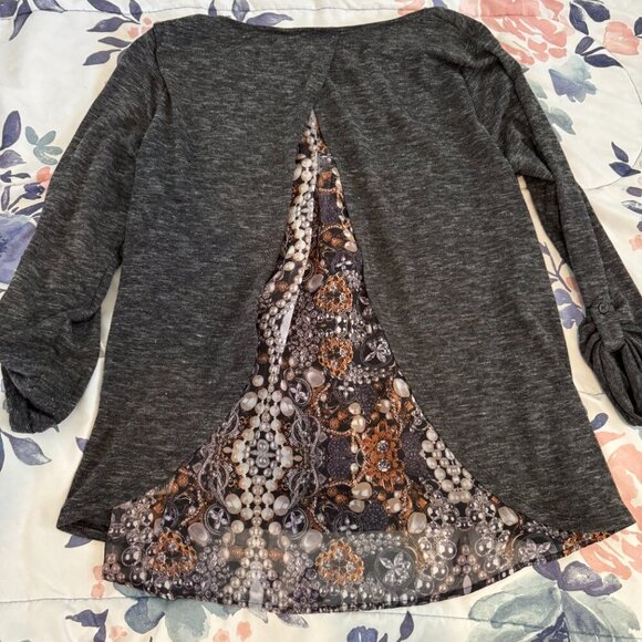 🔥 4 for $20 DEAL 🔥 Style & Co. Women’s Embellished Gray Top Size M - Picture 6 of 6